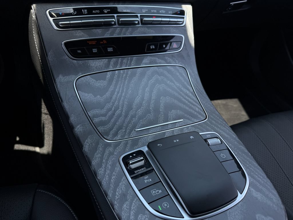 Used 2021 Mercedes-Benz E 350 4MATIC Sedan image 21
