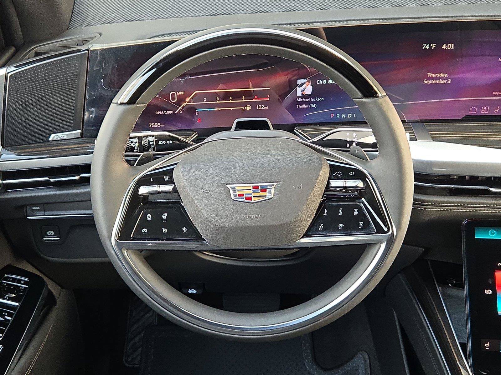 Certified 2025 Cadillac Escalade Luxury RWD image 14