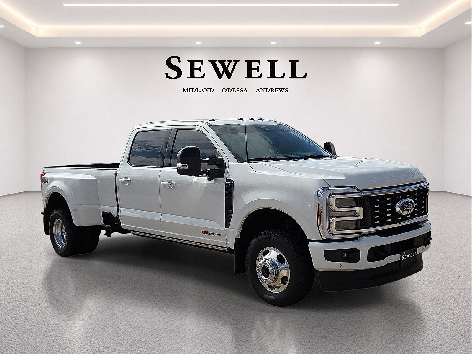 Used 2026 Ford F350 Platinum AWD/4WD image 6