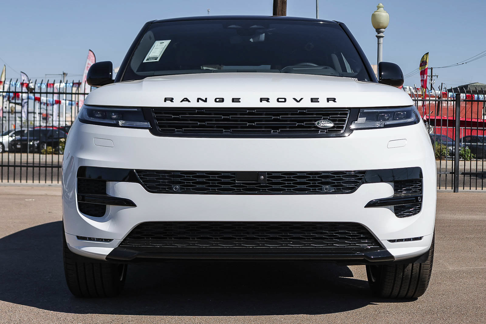 New 2026 Land Rover Range Rover Sport Dynamic SE AWD/4WD image 2