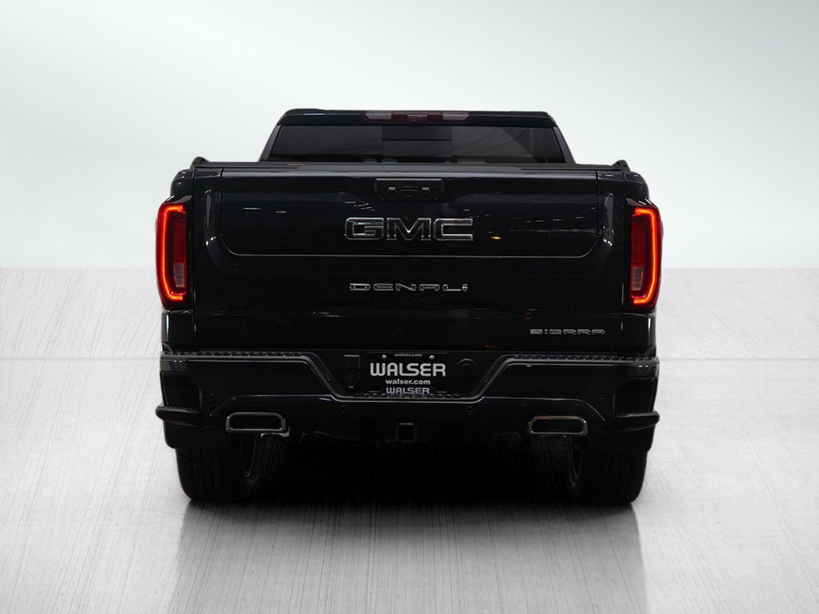 Used 2024 GMC Sierra 1500 Denali Ultimate image 4