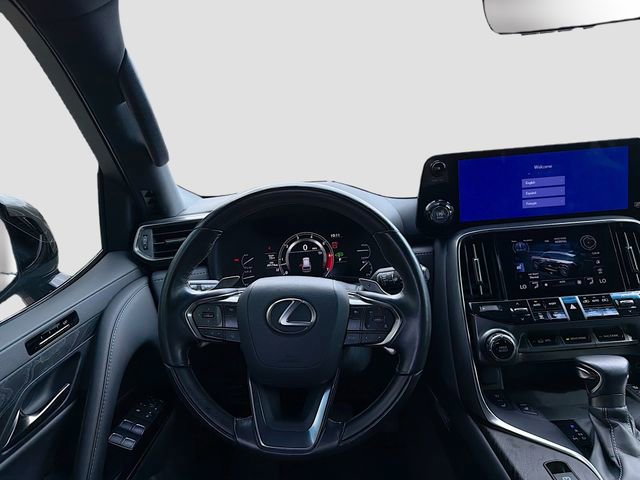 Used 2022 Lexus LX 600 4WD w/ Accessory Package (Z1) image 18