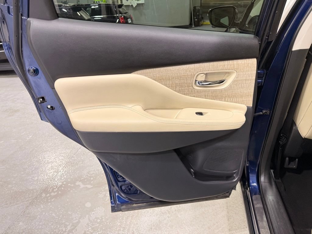 Used 2024 Nissan Murano SL AWD/4WD image 19
