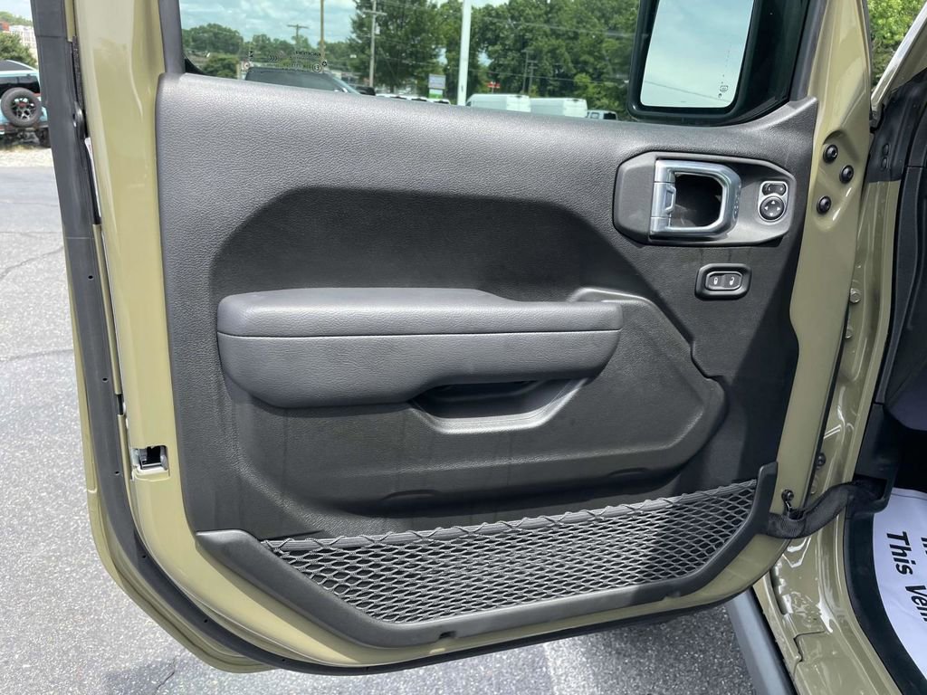 New 2025 Jeep Wrangler Unlimited Sport image 24