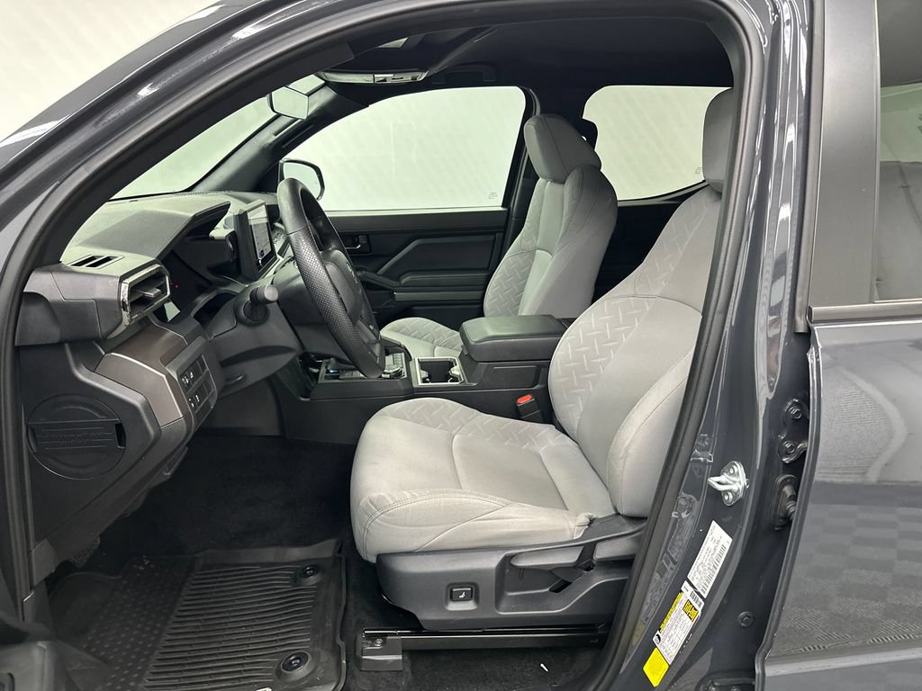 Used 2024 Toyota Tacoma SR5 AWD/4WD image 9