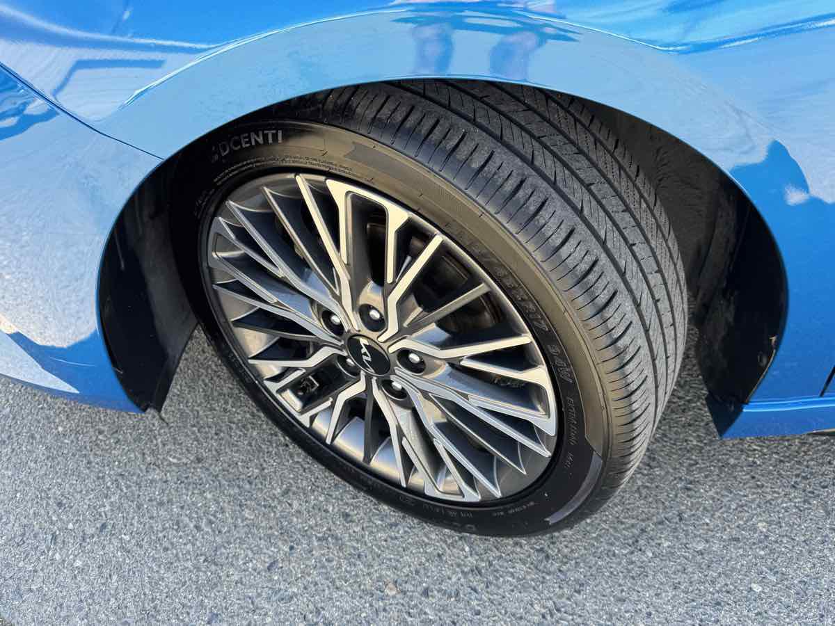 Used 2023 Kia Forte GT-Line w/ GT-Line Premium Package image 41