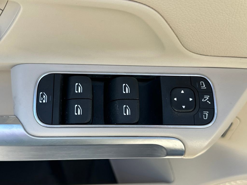 Certified 2023 Mercedes-Benz GLB 250 image 28