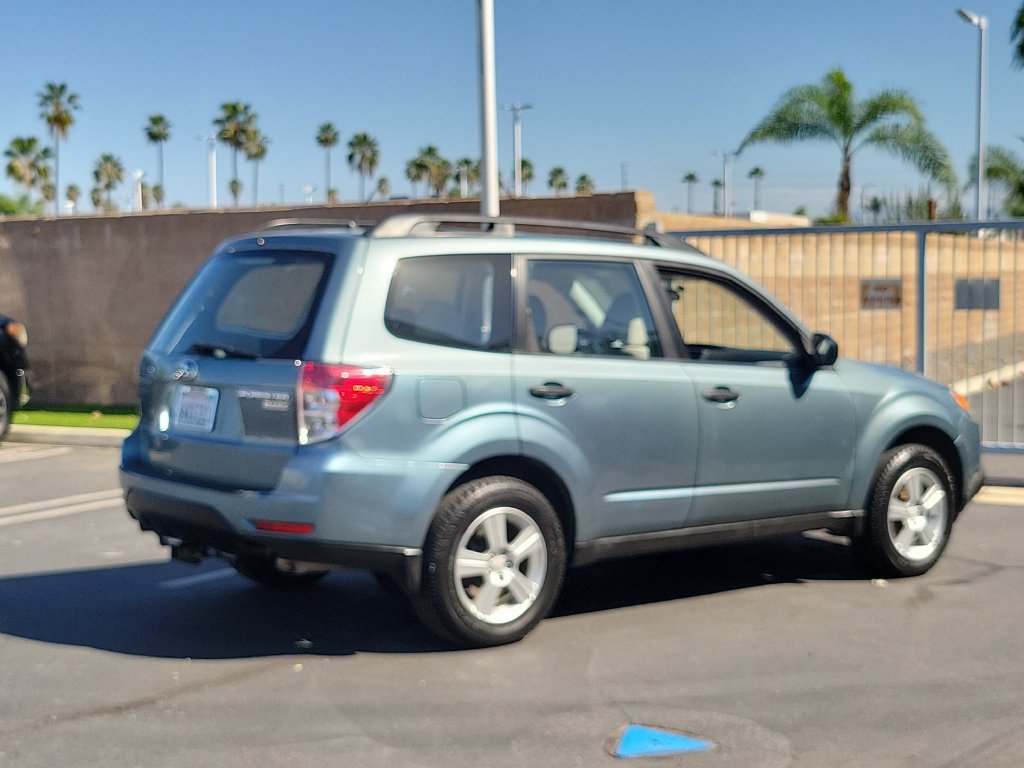 Used 2012 Subaru Forester 2.5X AWD/4WD image 5