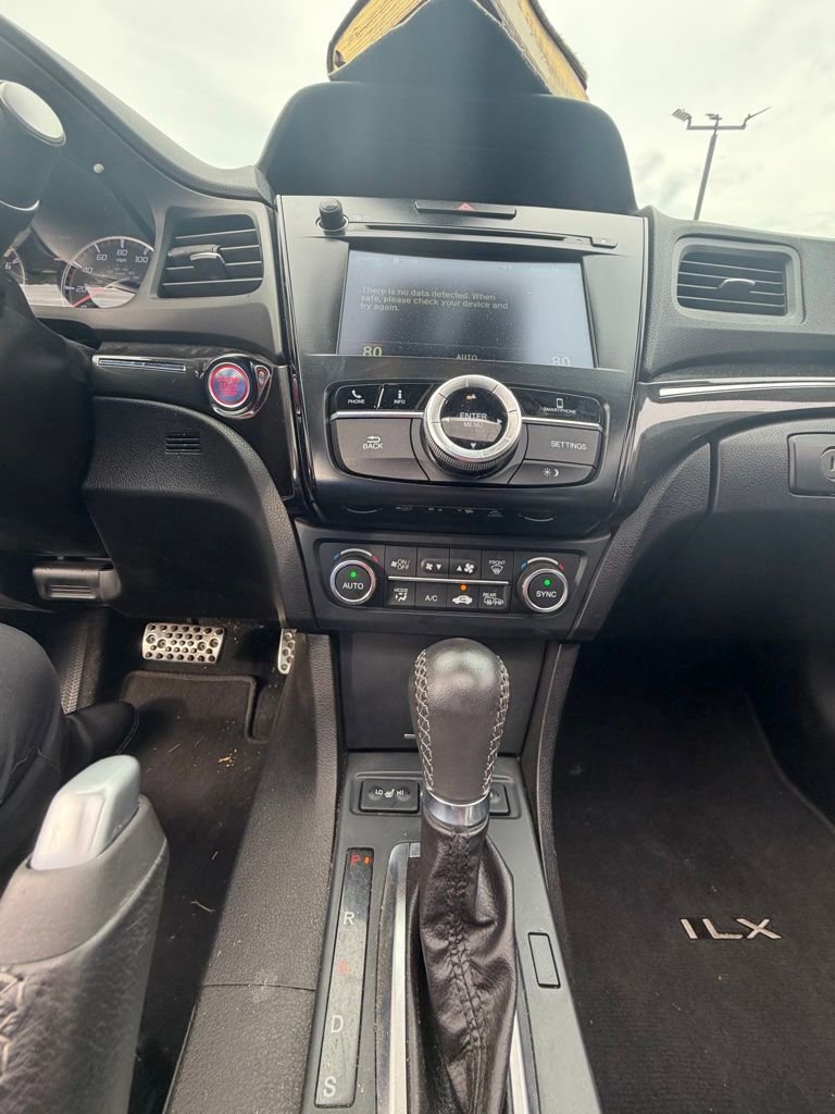Used 2019 Acura ILX FWD image 12