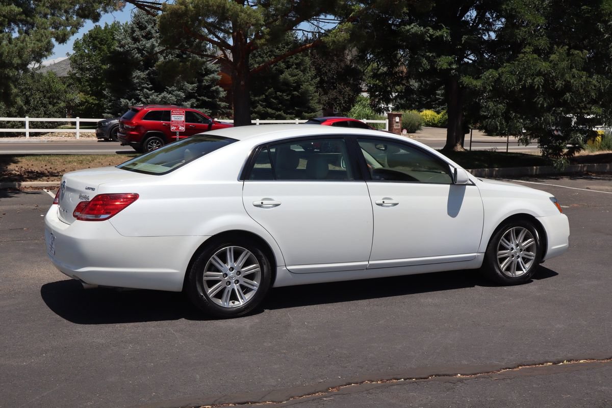 Used 2007 Toyota Avalon XL FWD image 4
