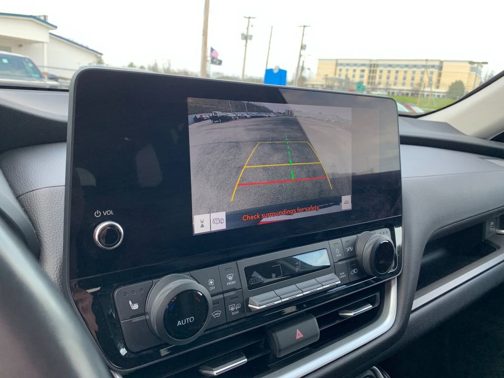 Used 2024 Toyota Grand Highlander XLE image 24