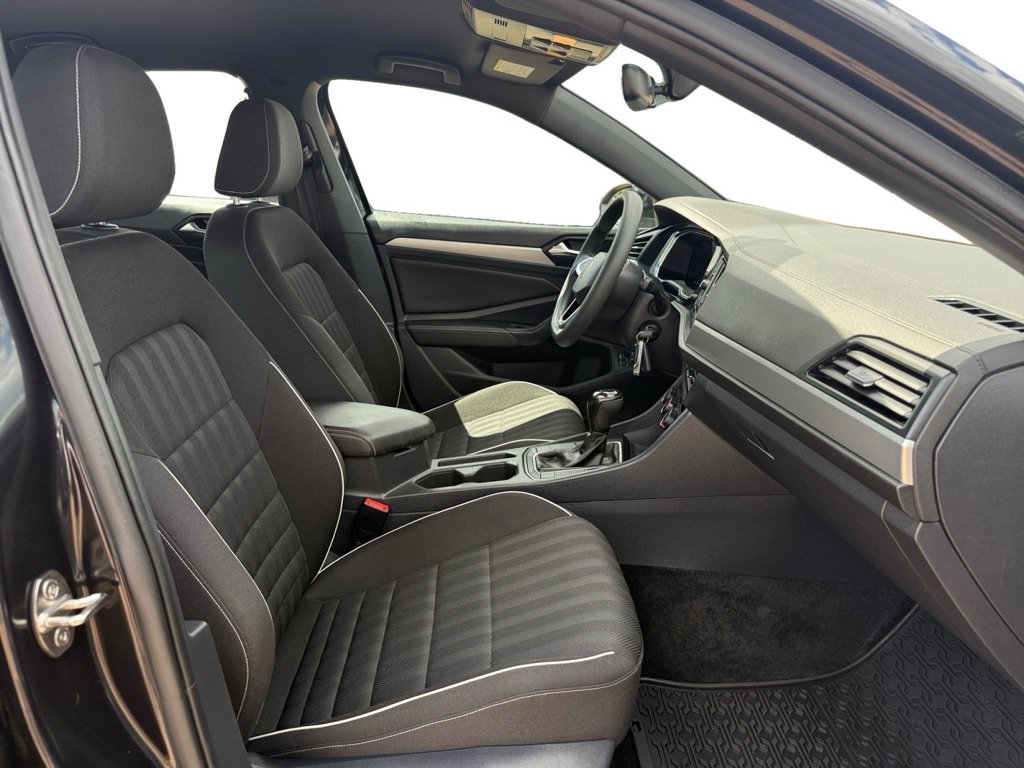 Used 2023 Volkswagen Jetta Sport FWD image 12