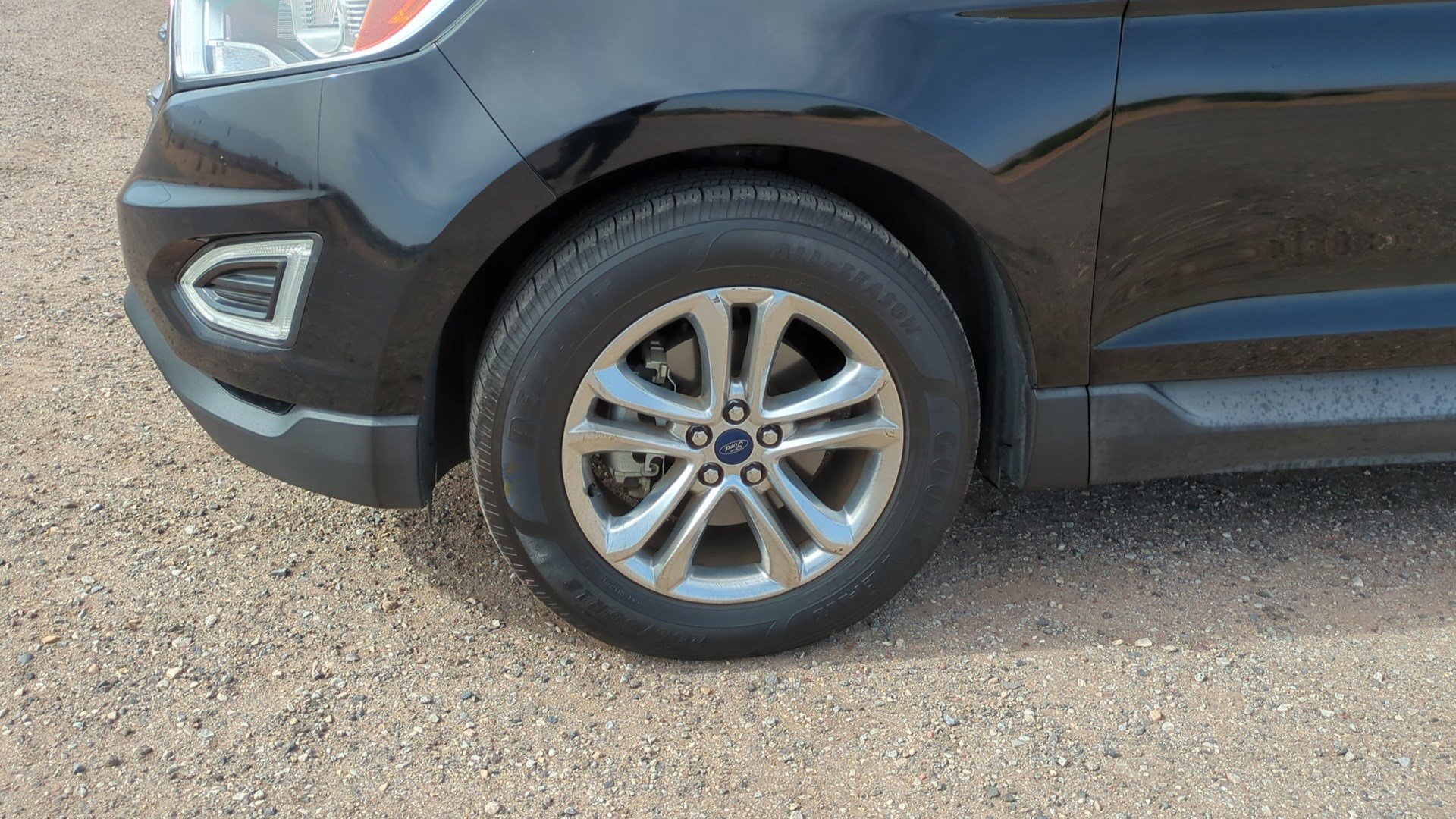 Used 2018 Ford Edge SEL w/ Equipment Group 201A FWD image 10
