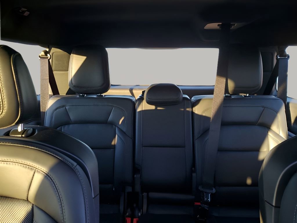 Used 2025 Lincoln Navigator L Reserve w/ Jet Appearance Package image 25