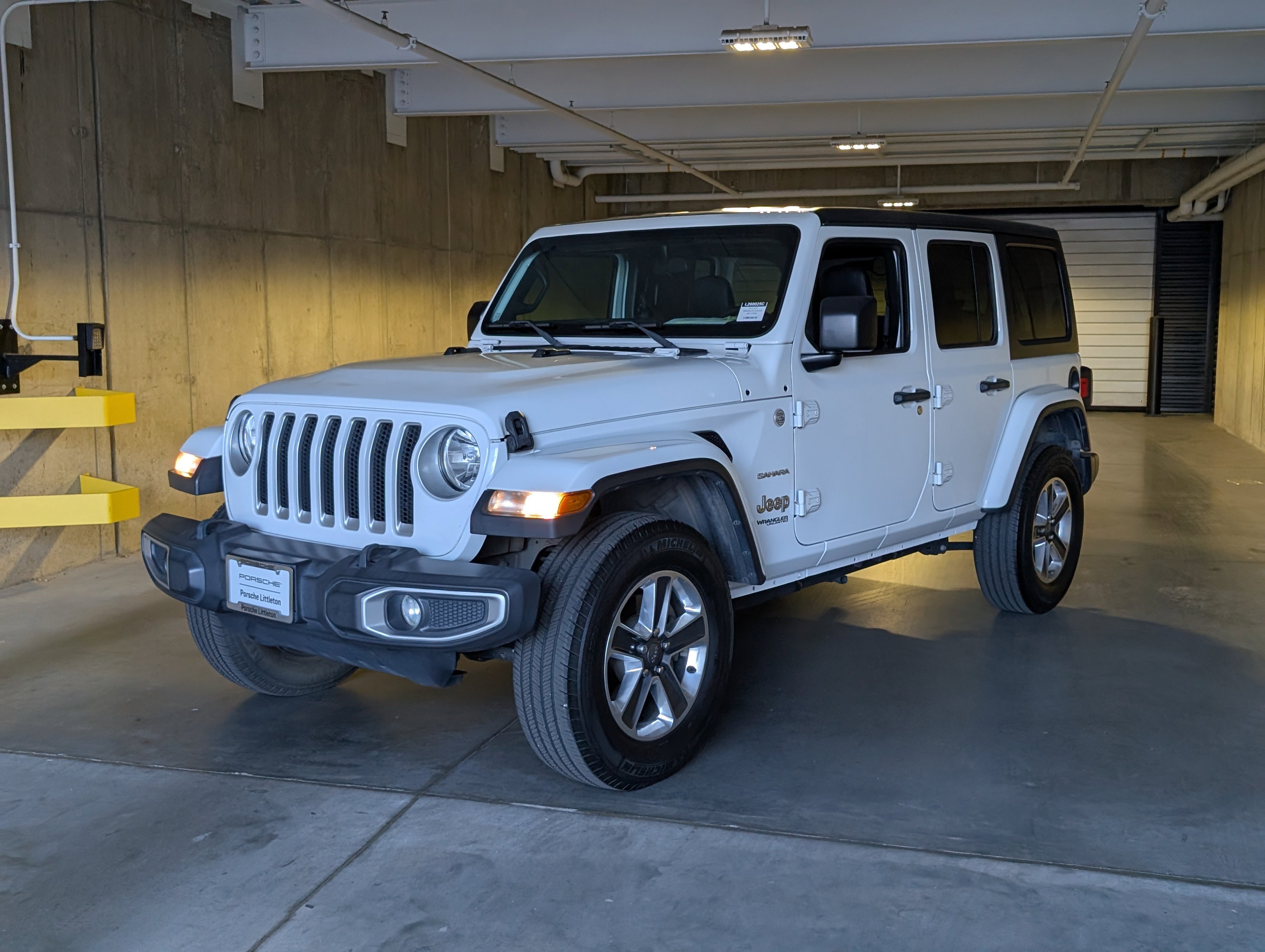 Used 2018 Jeep Wrangler Unlimited Sahara video 1