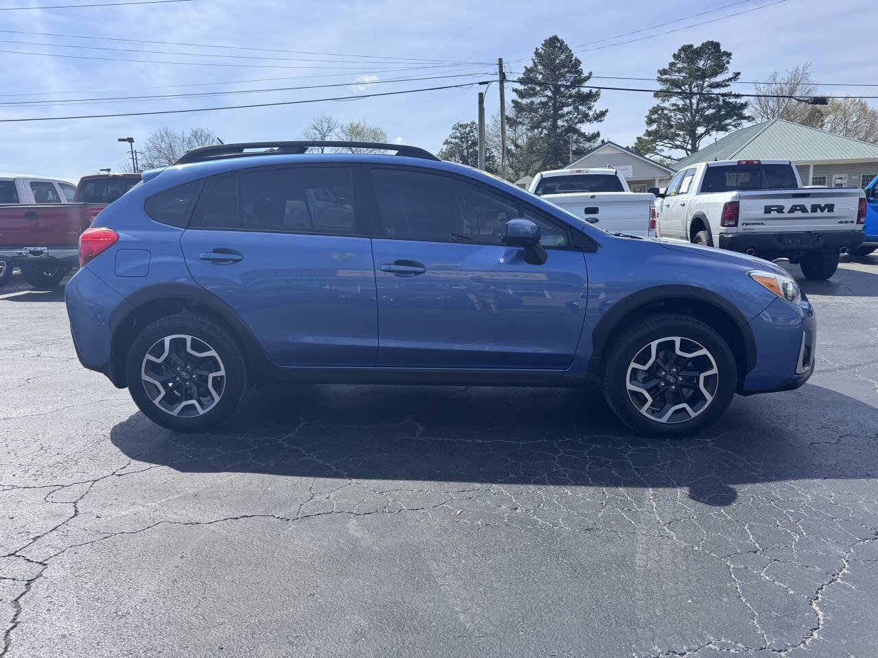 Used 2017 Subaru Crosstrek 2.0i Premium w/ Popular Package #2 image 7