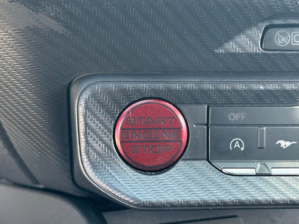 Used 2025 Ford Mustang Premium image 38