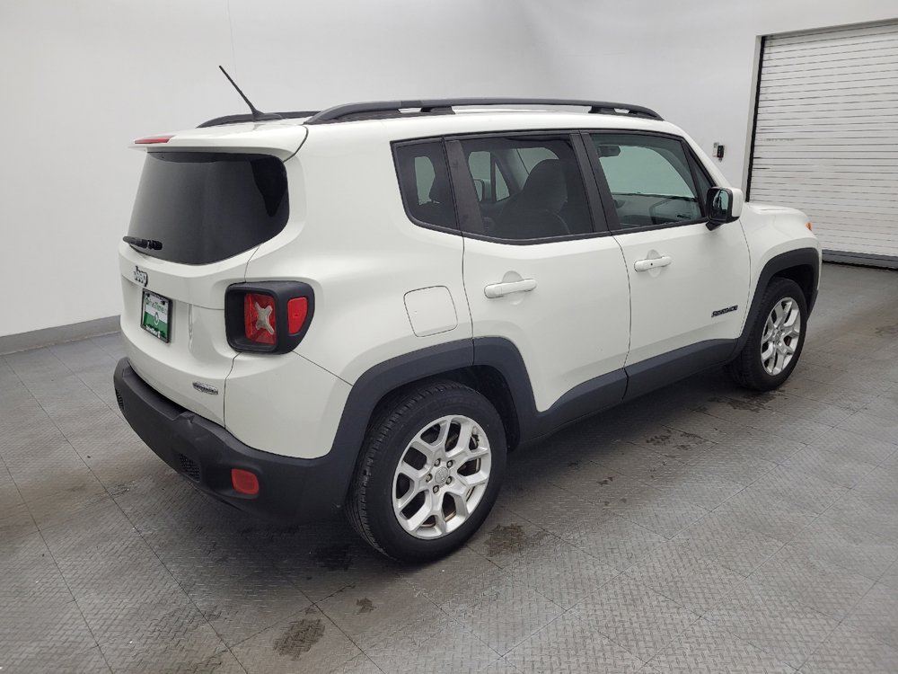 Used 2017 Jeep Renegade Latitude w/ Popular Equipment Group image 10