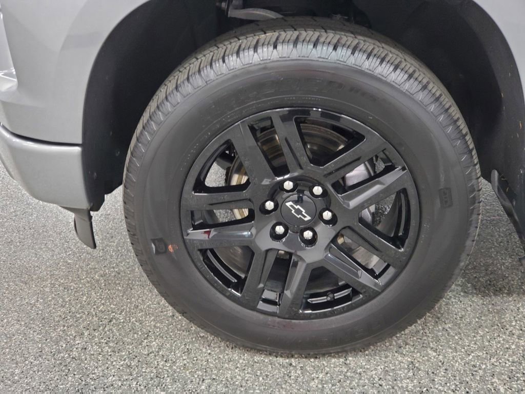 Used 2024 Chevrolet Silverado 1500 Custom image 10