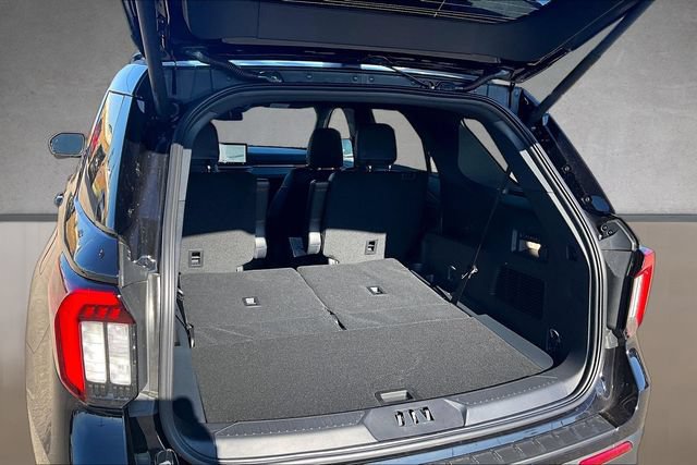 New 2026 Ford Explorer ST w/ Sun And Sound Package AWD/4WD image 13