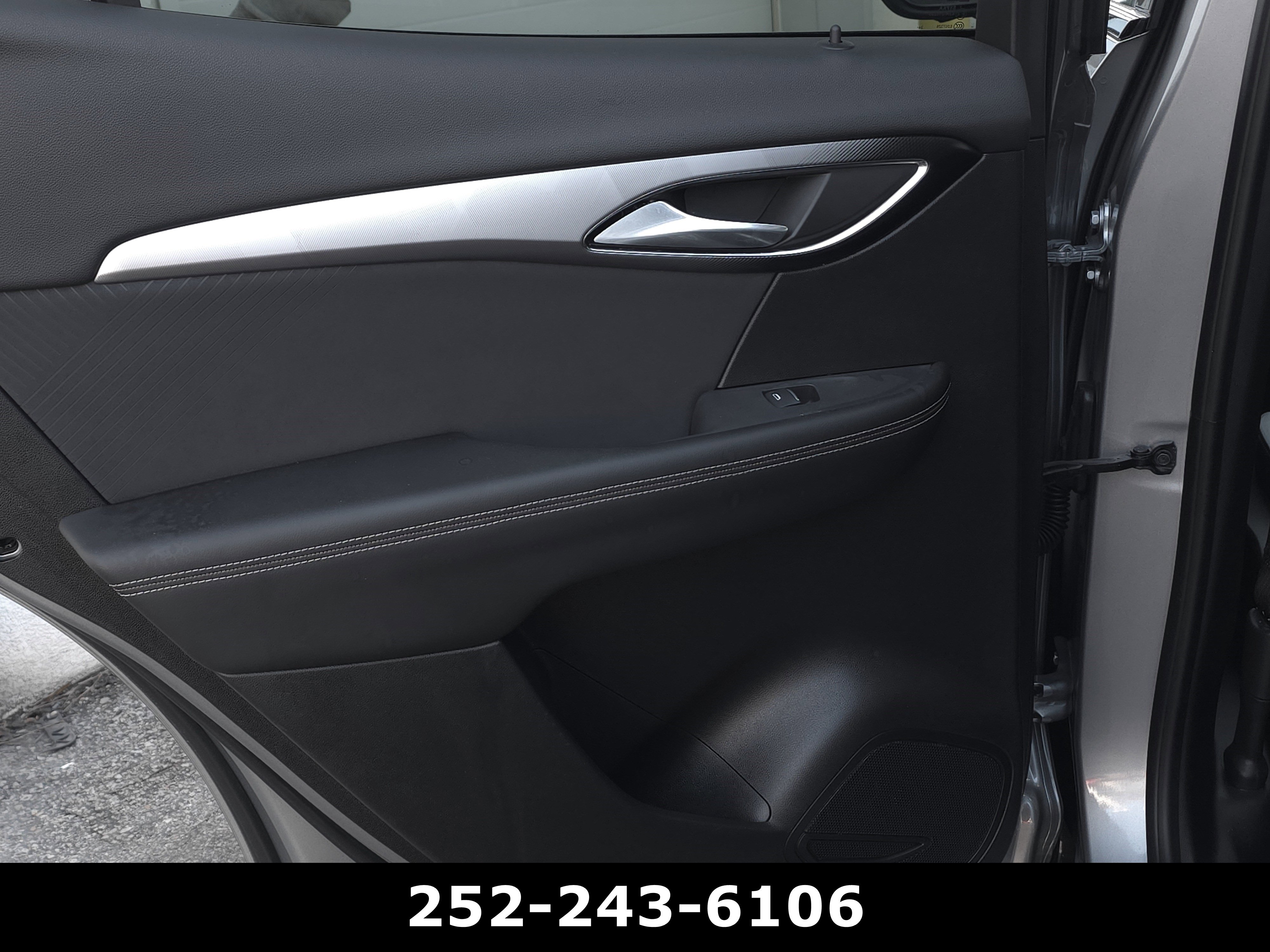 Used 2025 Buick Envision Sport Touring image 34