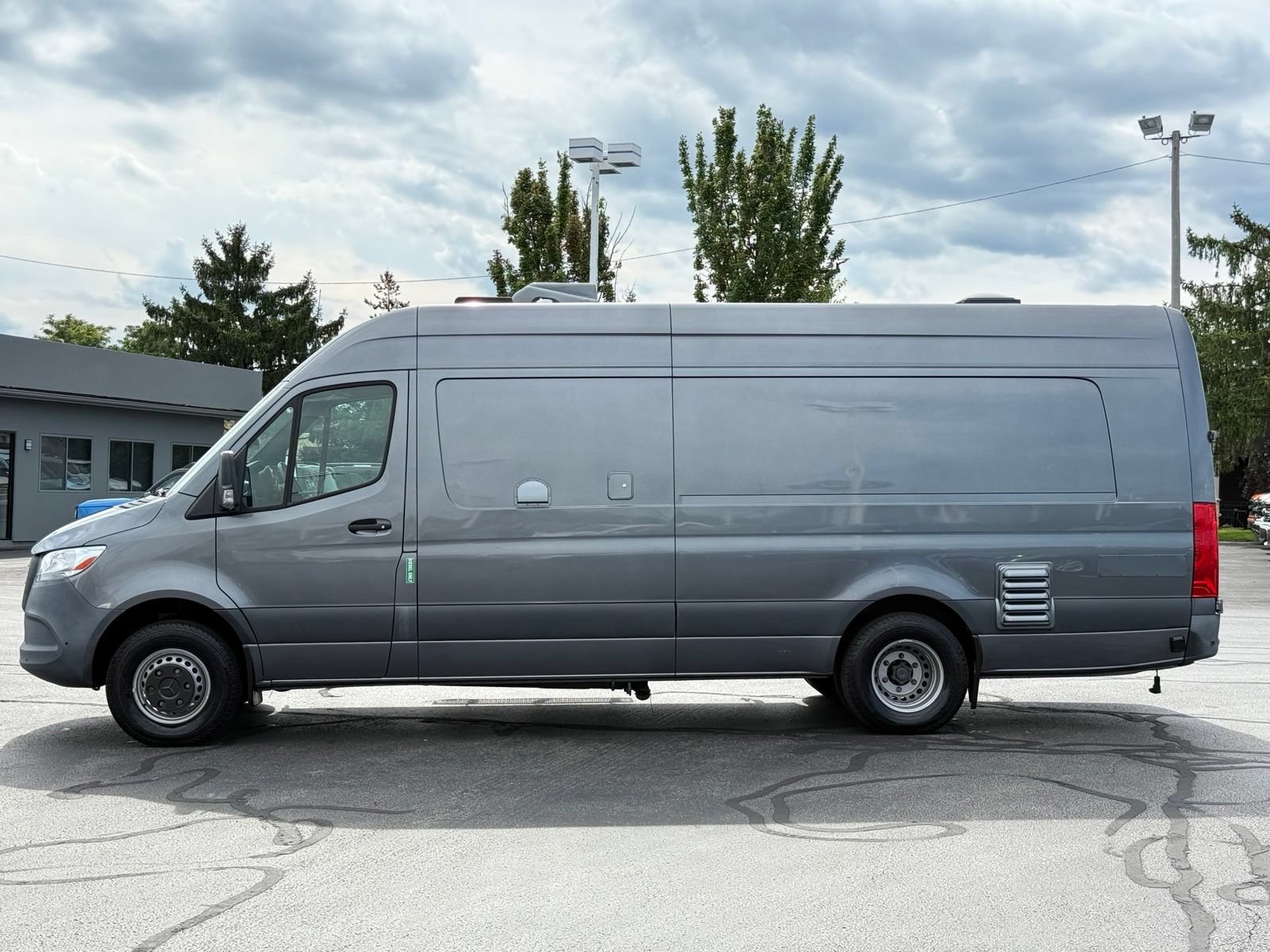 Used 2021 Mercedes-Benz Sprinter 4500 image 7