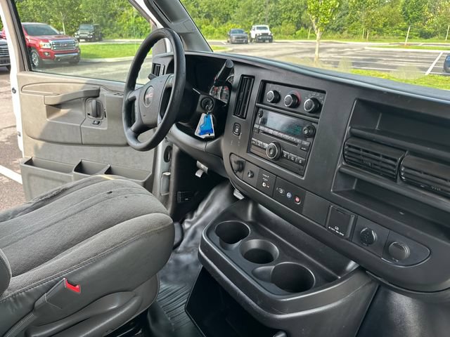 Used 2016 GMC Savana 3500 RWD image 23