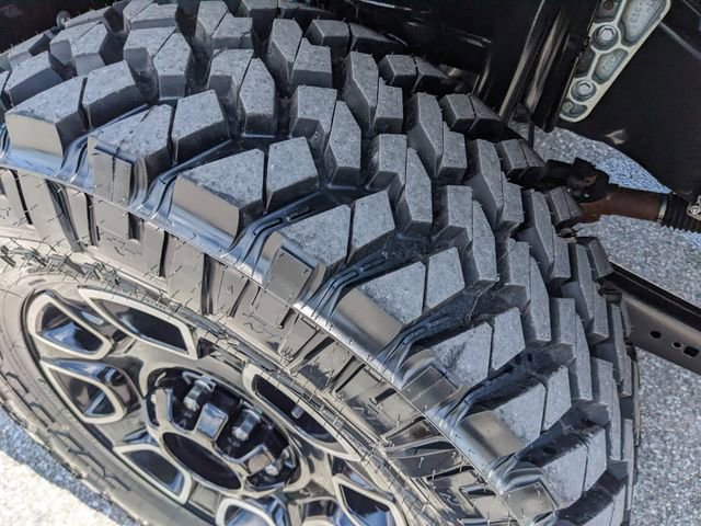 New 2025 Ford F350 Platinum w/ FX4 Off-Road Package AWD/4WD image 35