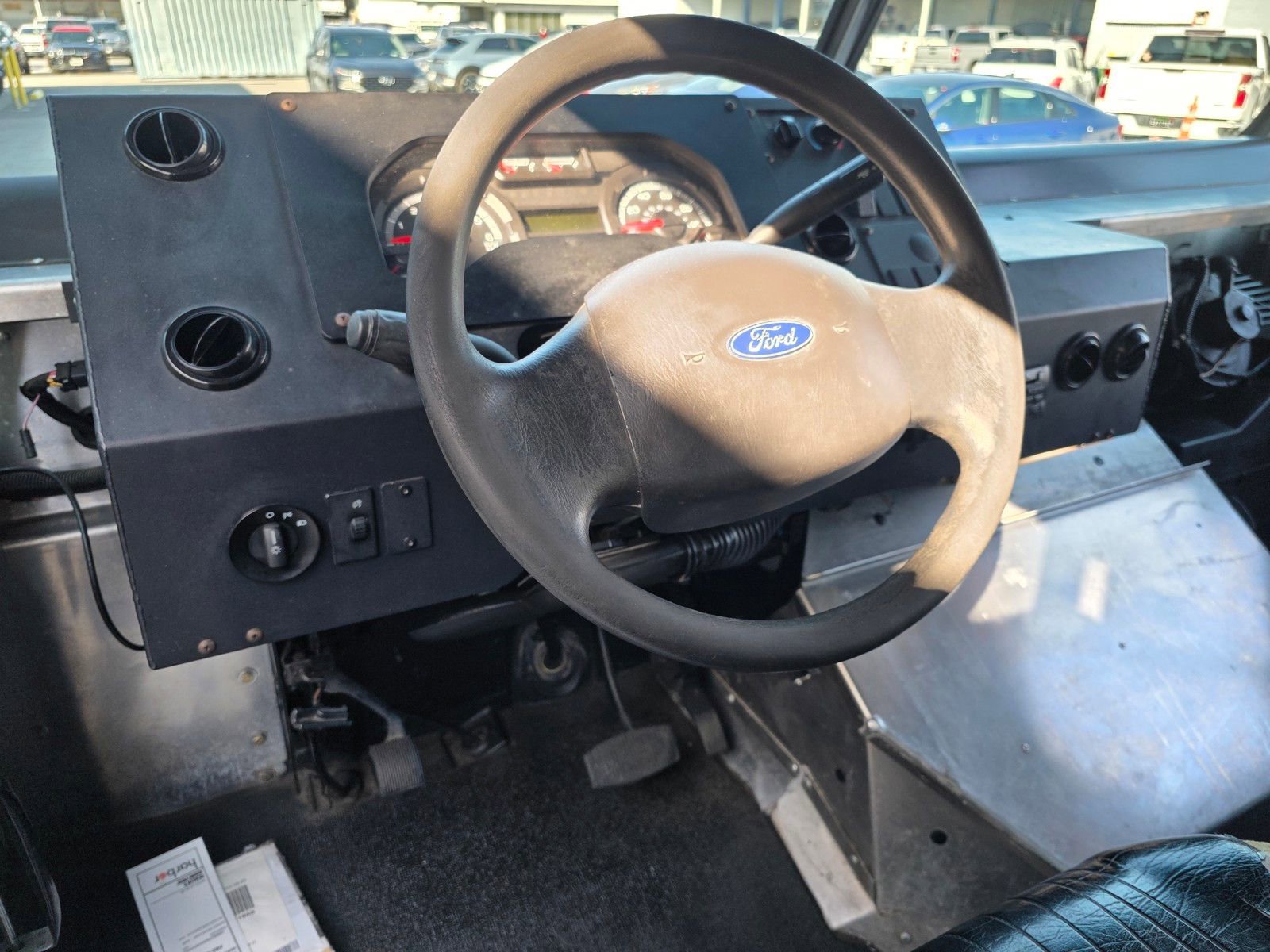 Used 2017 Ford E-350 and Econoline 350 Super Duty w/ A/C Prep Package RWD image 21