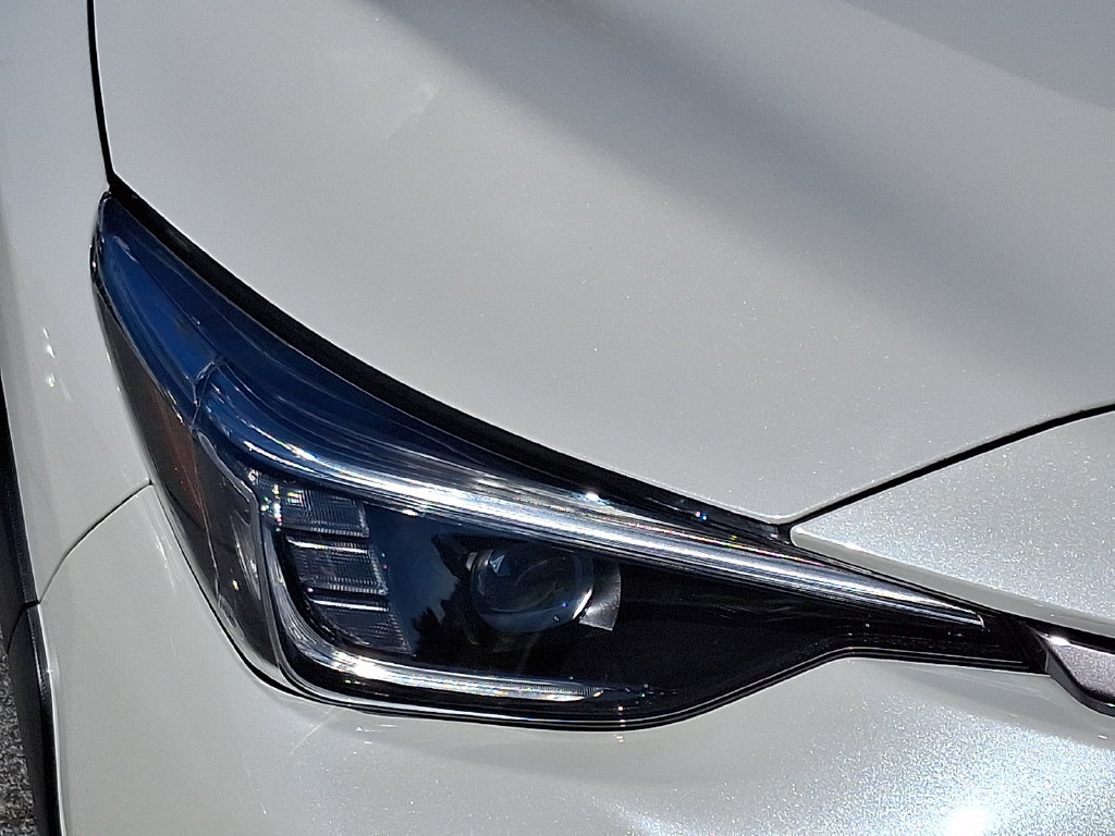 Used 2024 Subaru Crosstrek 2.5i Limited w/ Crosstrek Mirror Package AWD/4WD image 10