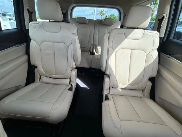 Certified 2022 Jeep Grand Cherokee L Limited RWD image 13