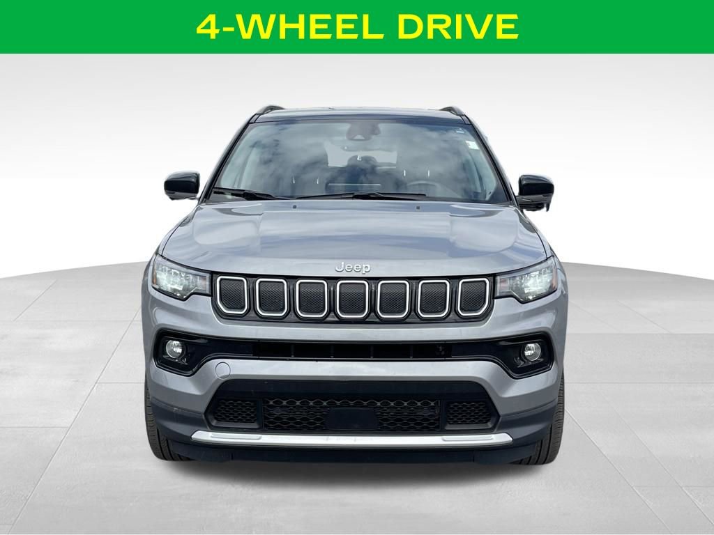 Used 2022 Jeep Compass Limited image 3