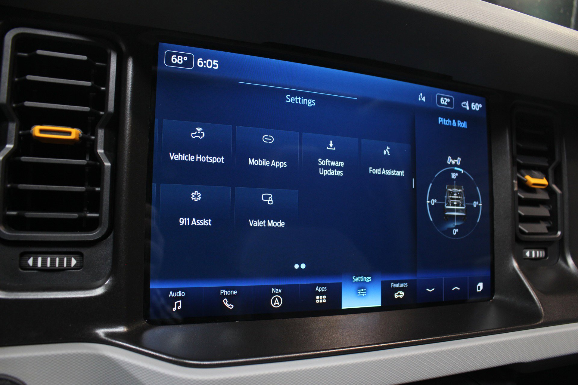 Used 2022 Ford Bronco Badlands image 51