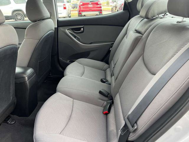 Used 2011 Hyundai Elantra GLS image 12