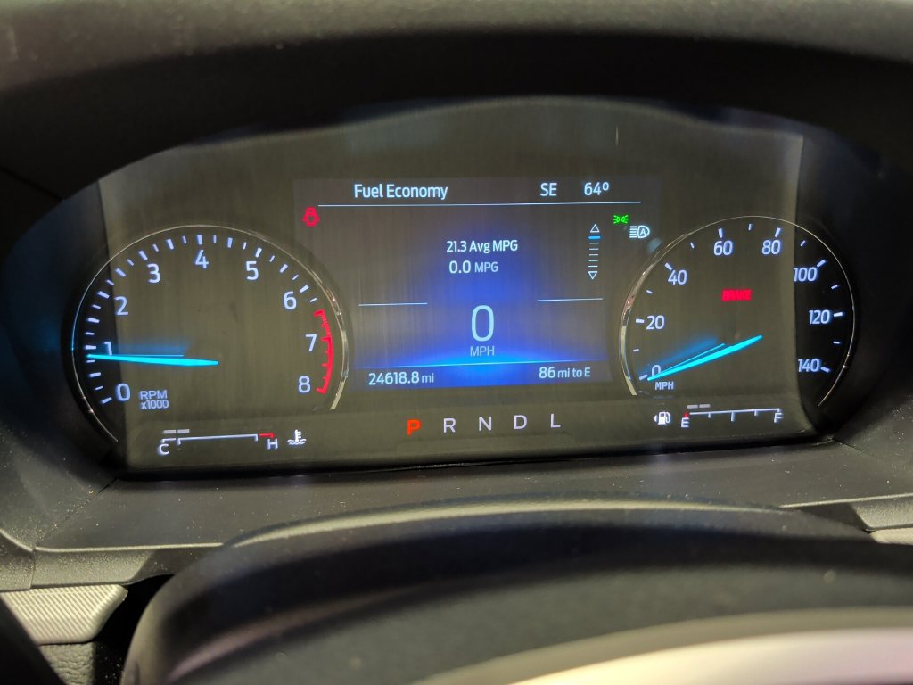 Used 2023 Ford Explorer XLT w/ Equipment Group 202A AWD/4WD image 4