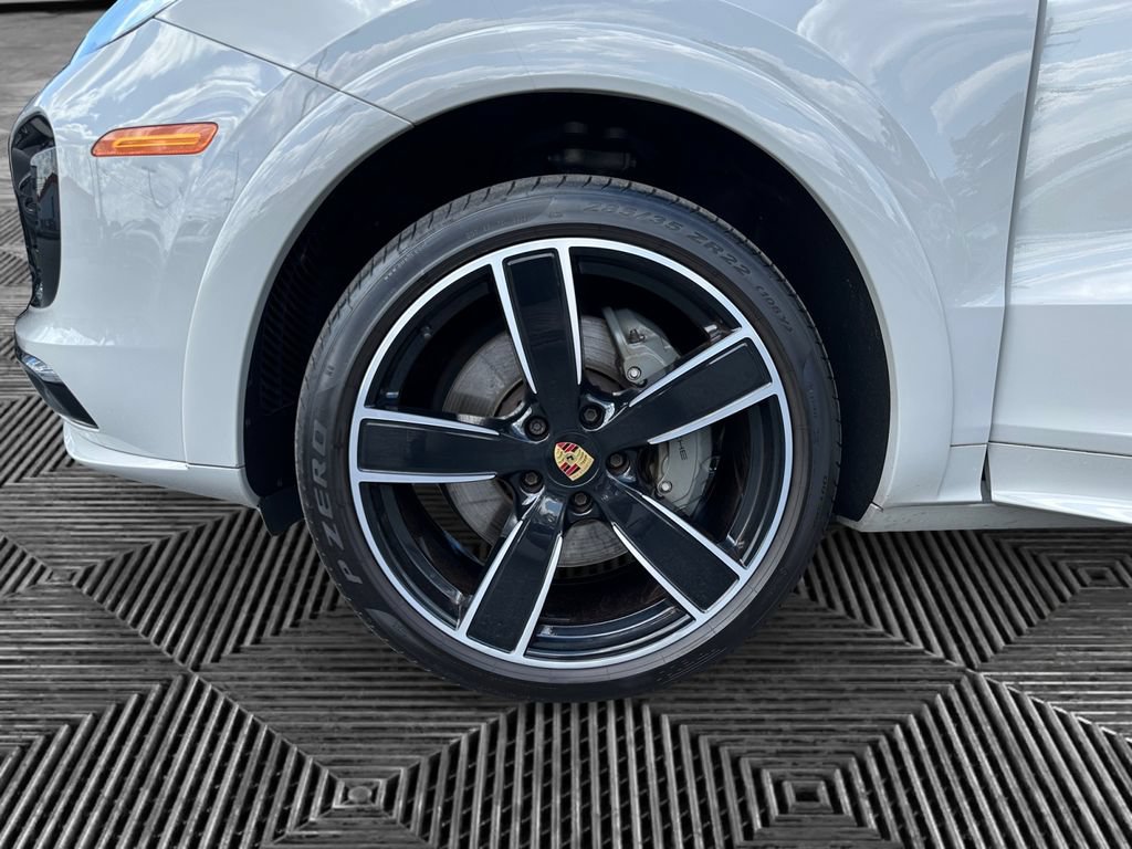Used 2023 Porsche Cayenne S AWD/4WD image 15