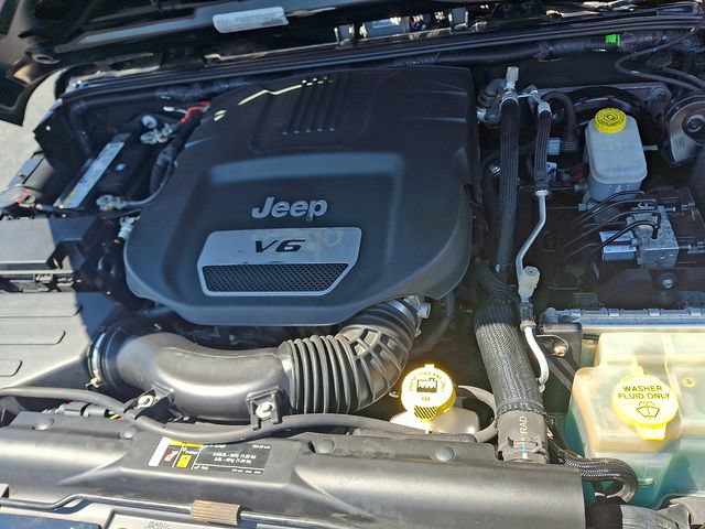 Used 2017 Jeep Wrangler Unlimited Sport AWD/4WD image 25