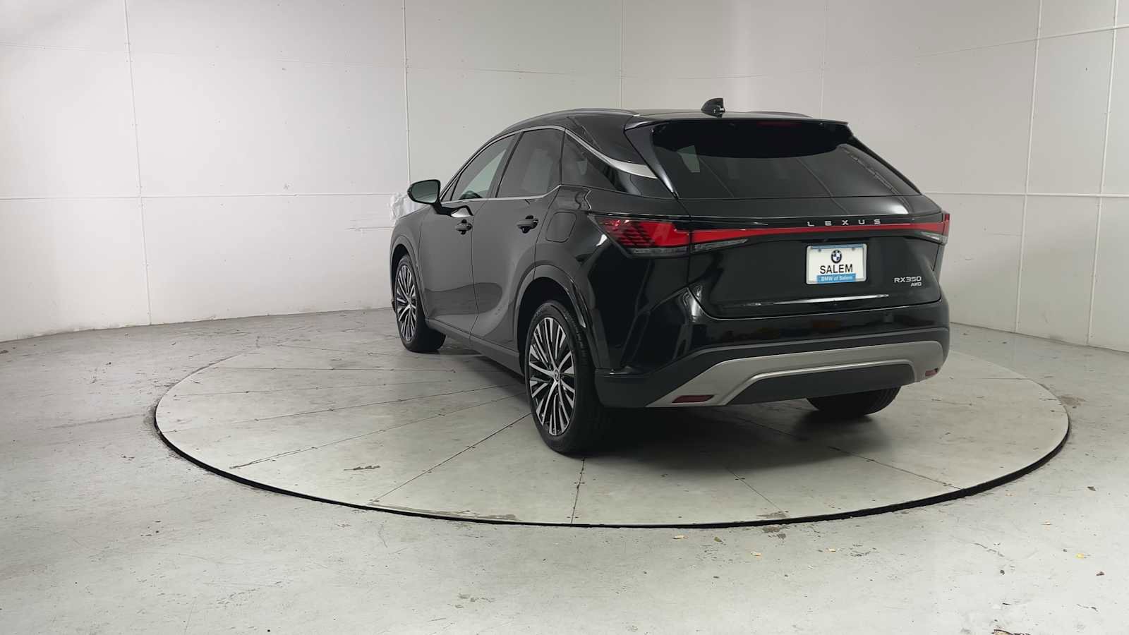 Used 2023 Lexus RX 350 AWD image 3