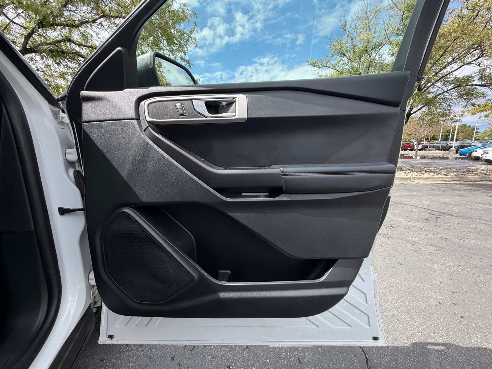 Used 2021 Ford Explorer 4WD image 25