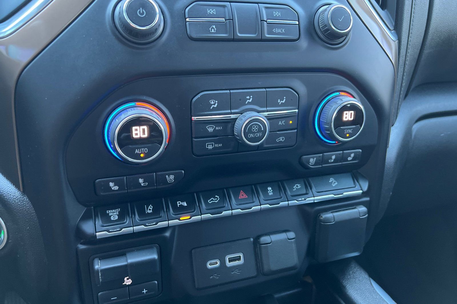 Used 2021 Chevrolet Silverado 3500 High Country w/ Z71 Off-Road Package image 26