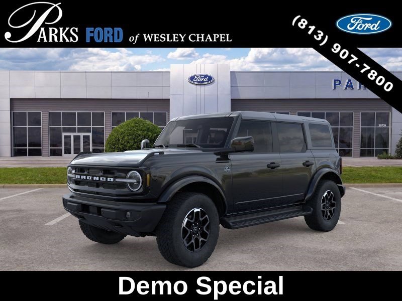 New 2026 Ford Bronco Outer Banks AWD/4WD image 1