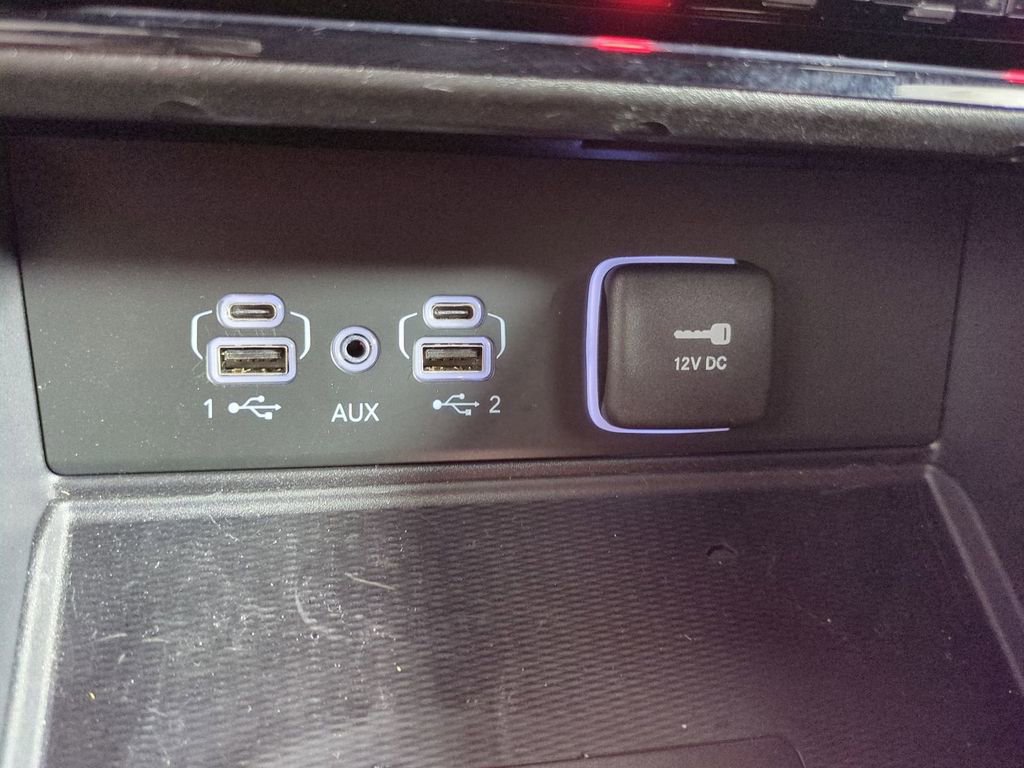 Used 2024 Jeep Grand Cherokee Altitude image 26