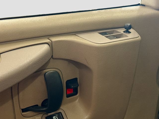 Used 2012 Chevrolet Express 3500 LT w/ LT Preferred Equipment Group image 17