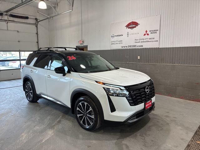 New 2026 Nissan Pathfinder Platinum w/ Cargo Package