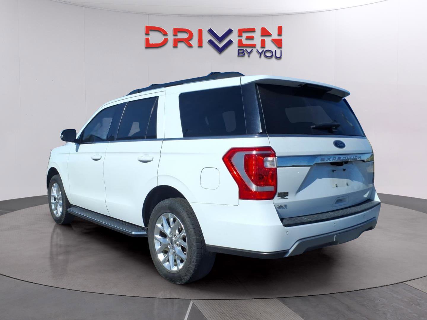 Used 2021 Ford Expedition XLT image 6