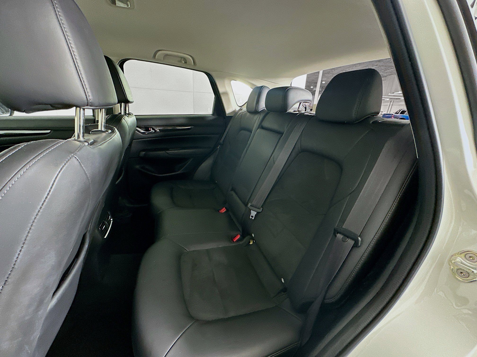 Used 2021 MAZDA CX-5 Touring image 26