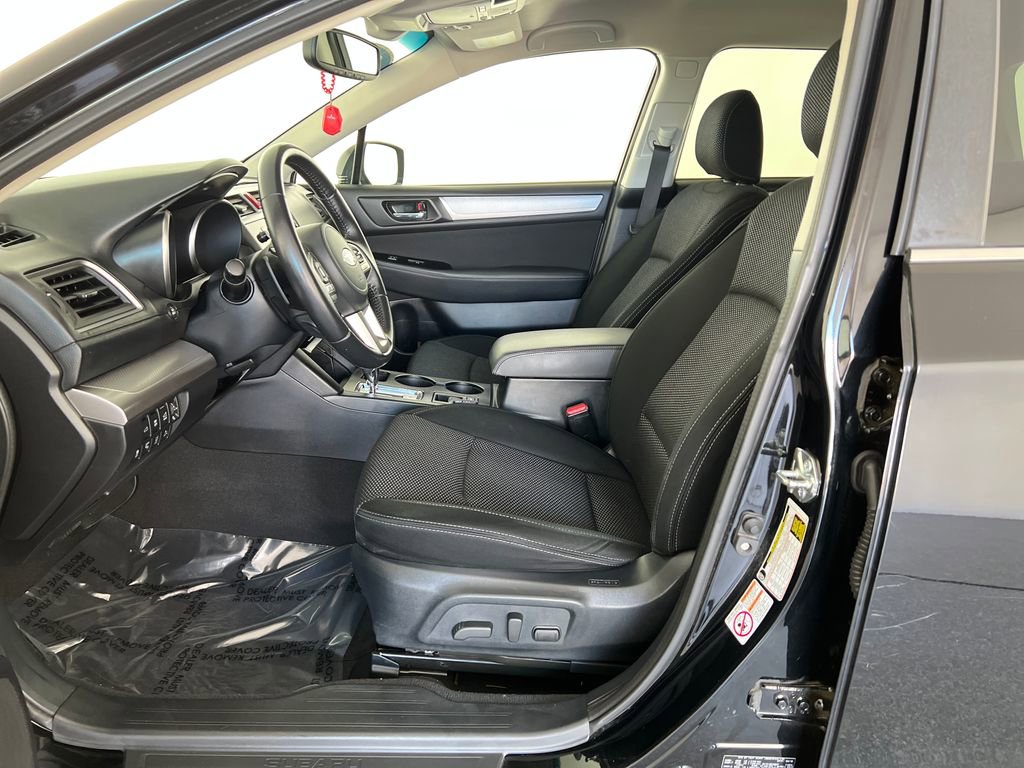 Used 2016 Subaru Outback 2.5i Premium image 11