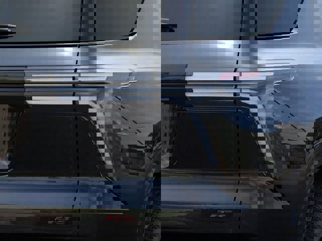 New 2026 Chevrolet Traverse RS w/ LPO, Floor Liner Package image 6