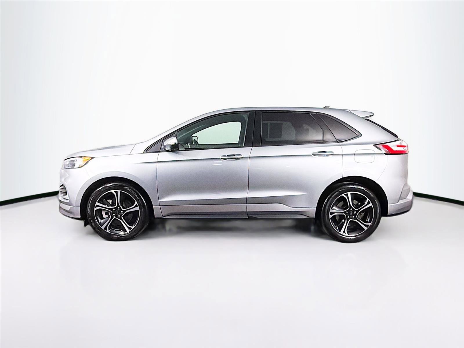 Used 2024 Ford Edge ST AWD/4WD image 4