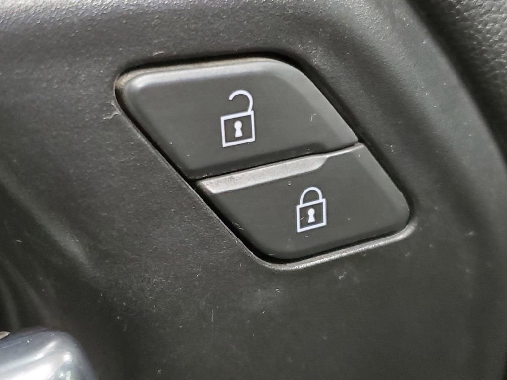 Used 2020 Chevrolet Silverado 1500 LT w/ All-Star Edition image 26